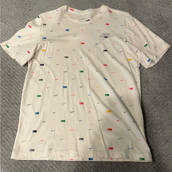 Mens Nike T-shirt - Picture 1 of 2